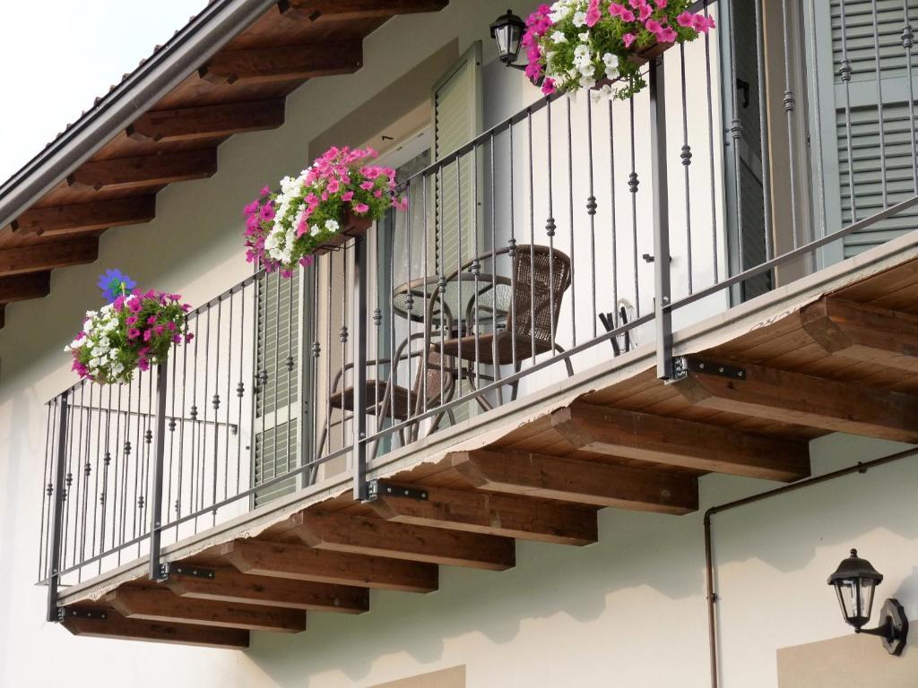 B&B Mario & Mario Trezzo Tinella Exterior foto